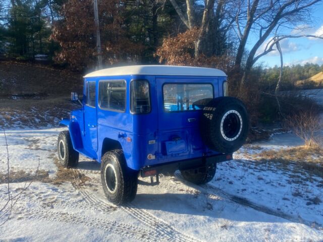 Toyota Land Cruiser 1972 image number 27