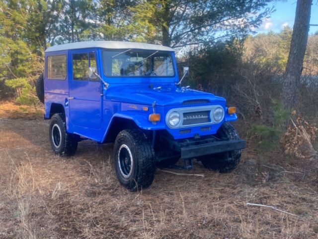 Toyota Land Cruiser 1972 image number 6