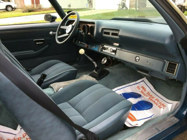 Chevrolet Camaro 1976 image number 15