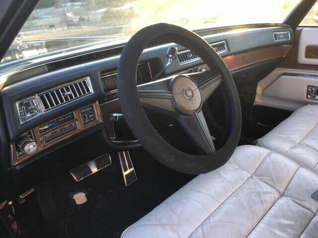 Cadillac Eldorado 1975 image number 3