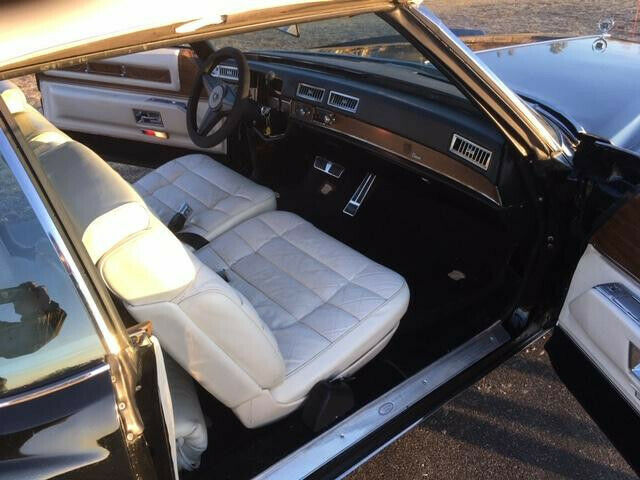 Cadillac Eldorado 1975 image number 4