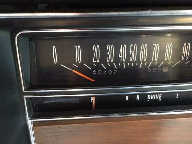 Cadillac Eldorado 1975 image number 7
