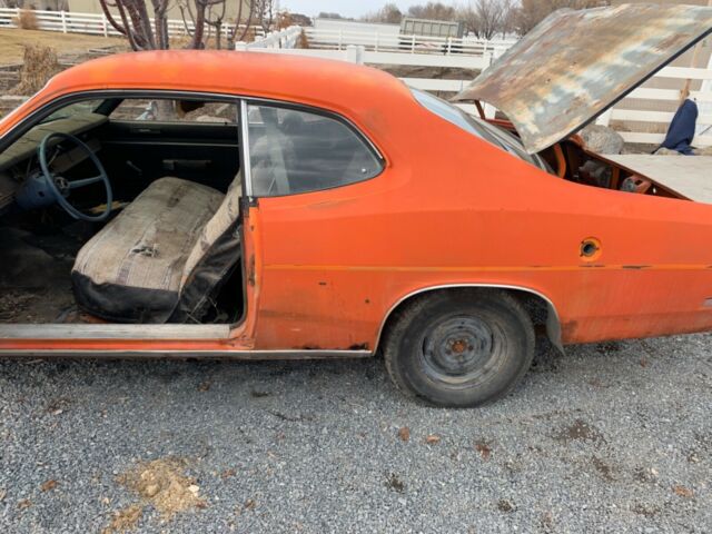 Plymouth Duster 1970 image number 24