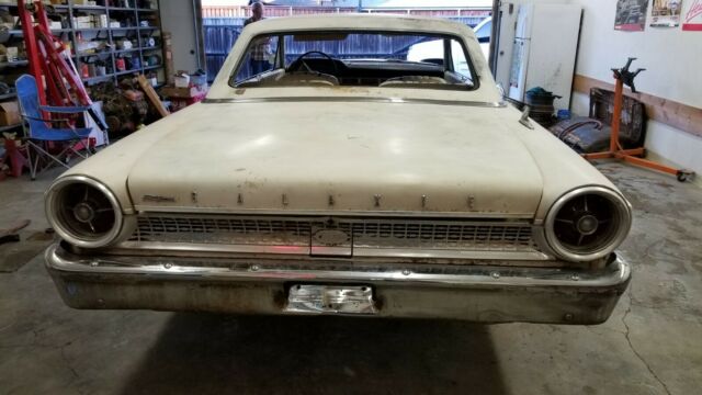 Ford Galaxie 1963 image number 5