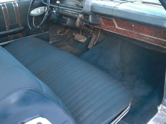 Ford Galaxie 1968 image number 13