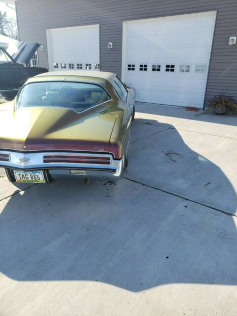 Buick Riviera 1973 image number 3