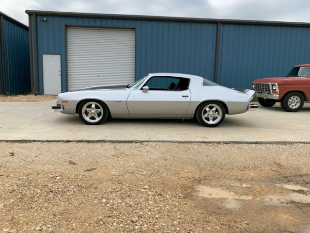 Chevrolet Camaro 1977 image number 15