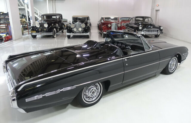 Ford Thunderbird 1962 image number 33