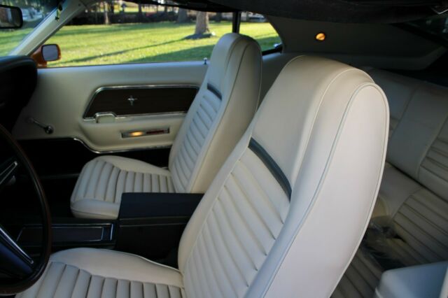 Ford Mustang 1970 image number 14