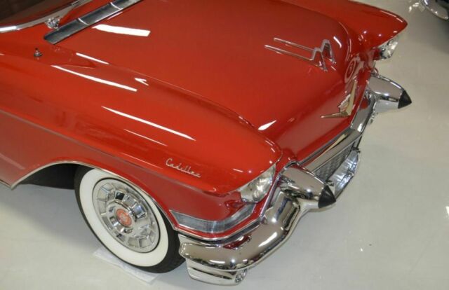 Cadillac Series 62 Convertible Coupe 1957 image number 8