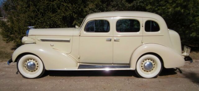 Buick Special 1936 image number 26