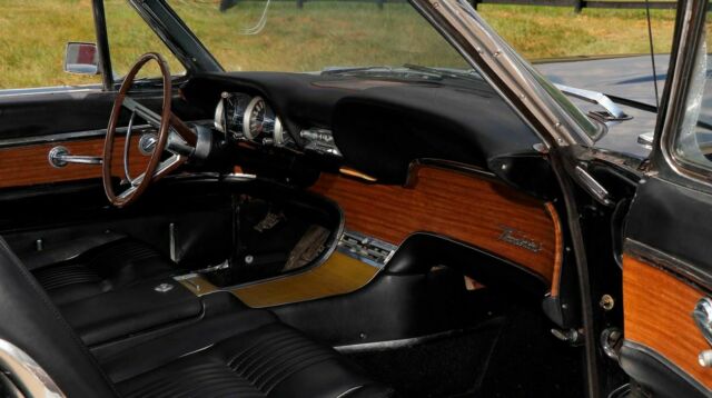 Ford Thunderbird 1963 image number 9