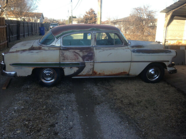Chevrolet Bel Air/150/210 1954 image number 14