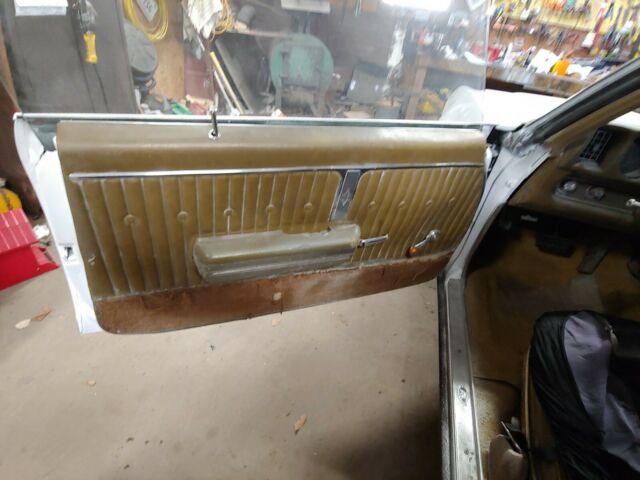 Oldsmobile Cutlass 1969 image number 16