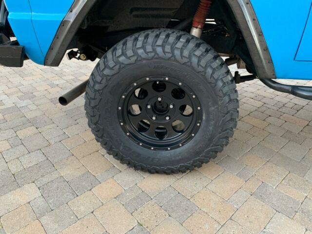 Ford Bronco 1970 image number 11