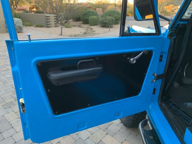 Ford Bronco 1970 image number 8