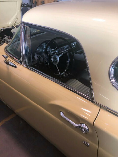 Ford Thunderbird 1957 image number 21