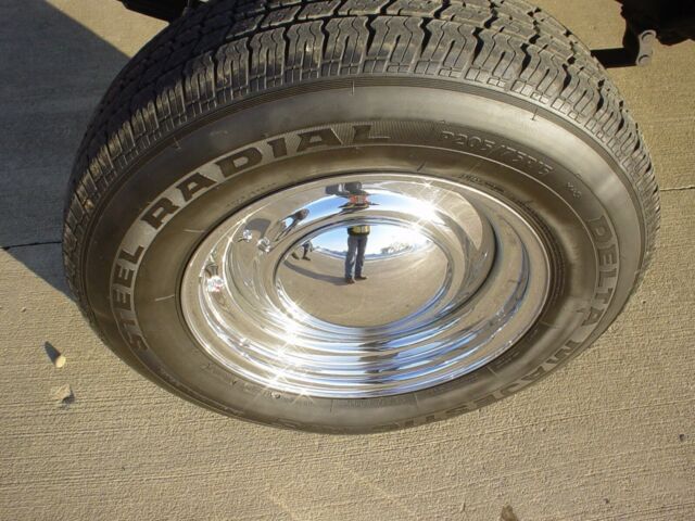 Ford Fairlane 1956 image number 15