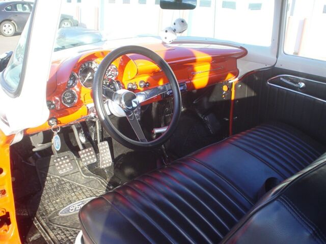 Ford Fairlane 1956 image number 31