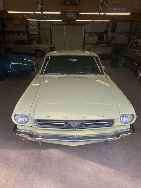Ford Mustang 1965 image number 24