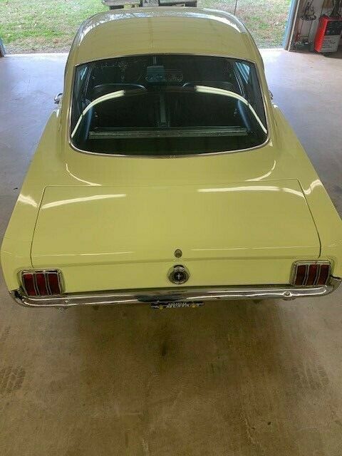 Ford Mustang 1965 image number 28