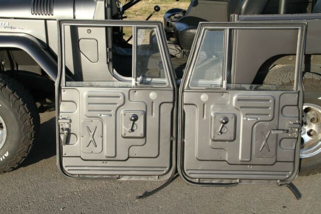 Toyota Land Cruiser 1971 image number 46