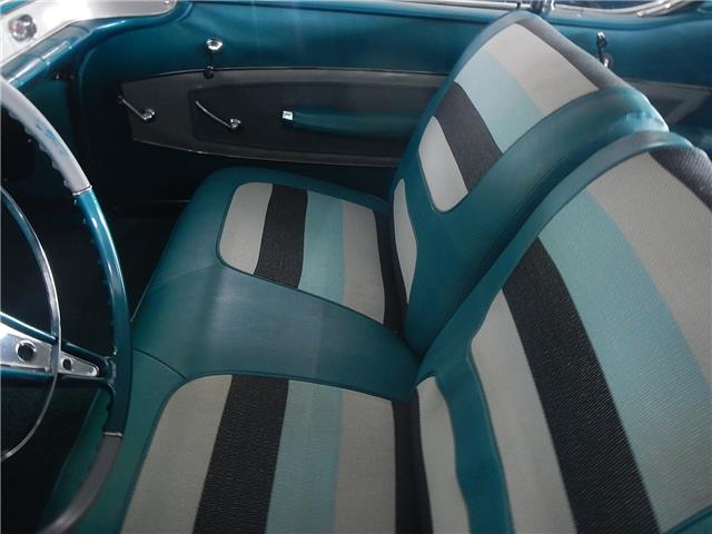 Chevrolet Impala 1958 image number 25