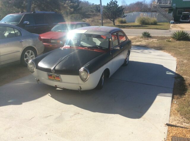 Volkswagen Type III 1970 image number 26