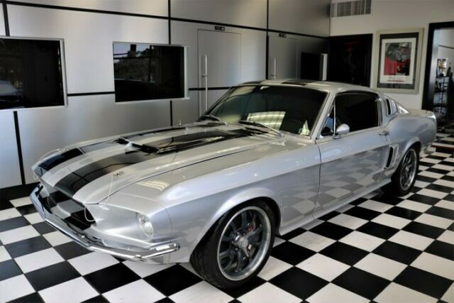 Ford Mustang 1967 image number 17