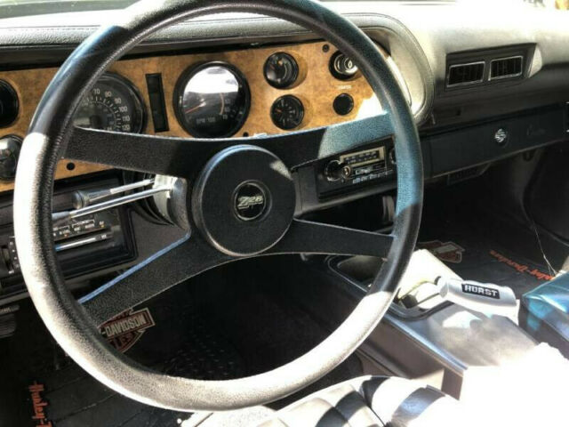 Chevrolet Camaro 1977 image number 38