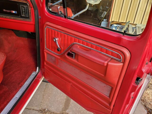 Ford F-350 1976 image number 17
