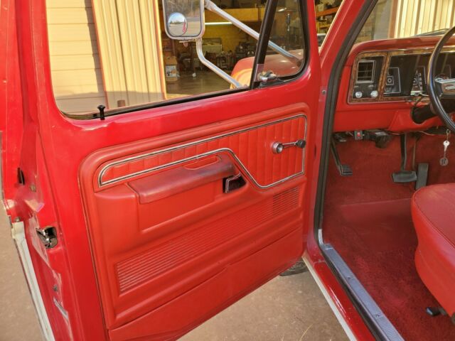 Ford F-350 1976 image number 33
