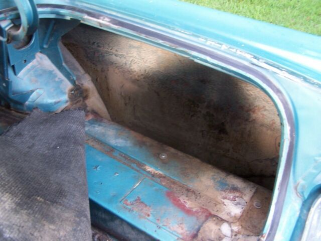 Ford Fairlane 1966 image number 10