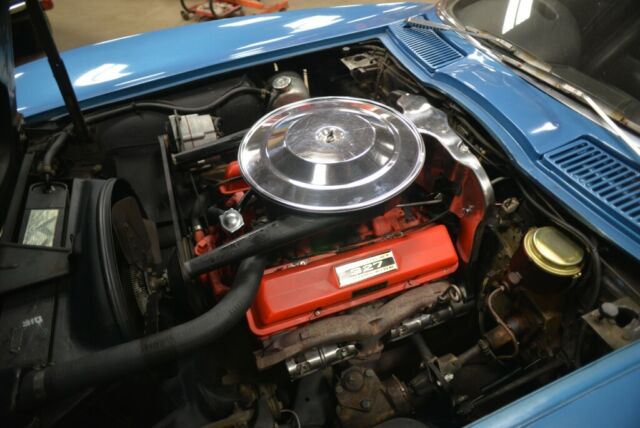 Chevrolet Corvette 1965 image number 21