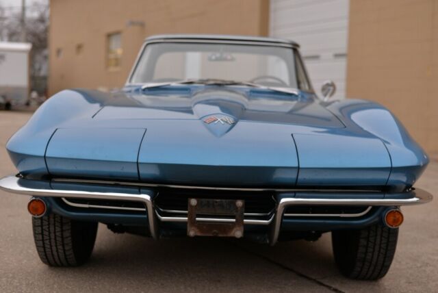 Chevrolet Corvette 1965 image number 8