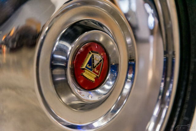 Ford Thunderbird 1955 image number 13