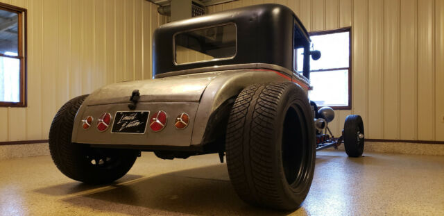 Dodge Coupe 1931 image number 1