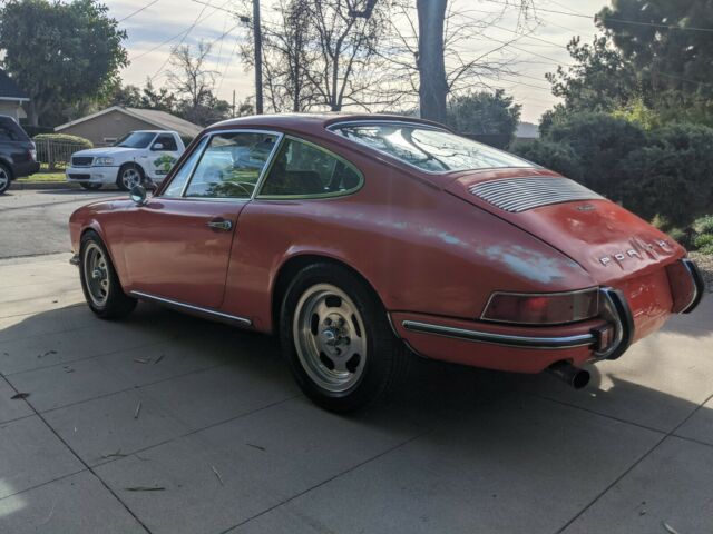 Porsche 911 1970 image number 30