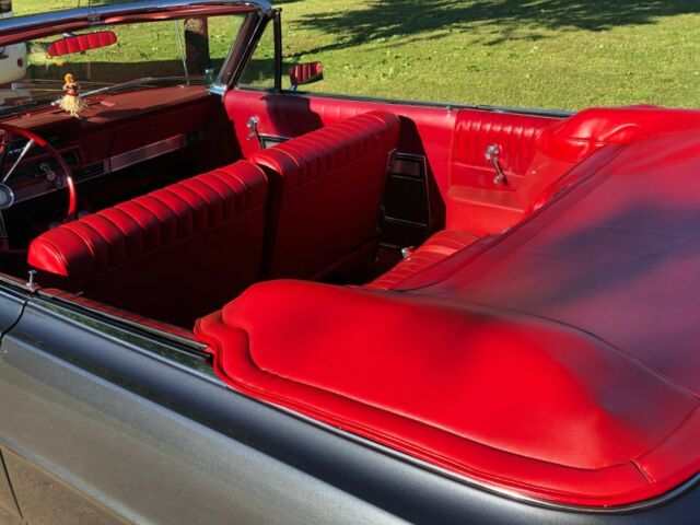 Ford Galaxie 1965 image number 33