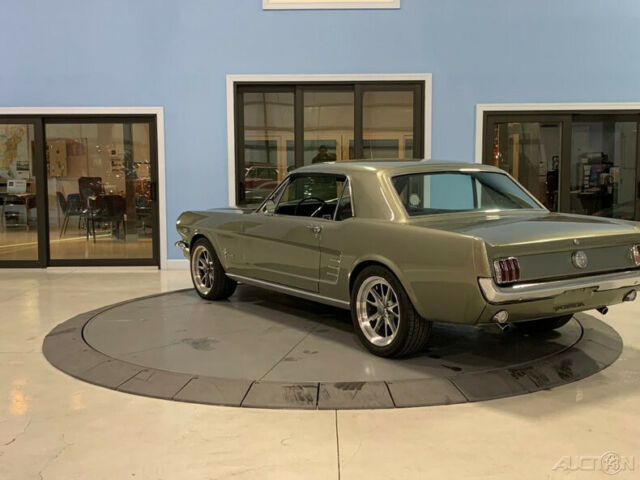 Ford Mustang 1966 image number 2