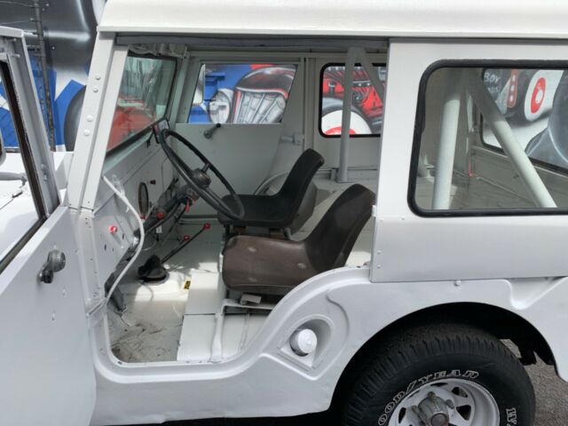 Jeep Willys 1961 image number 27