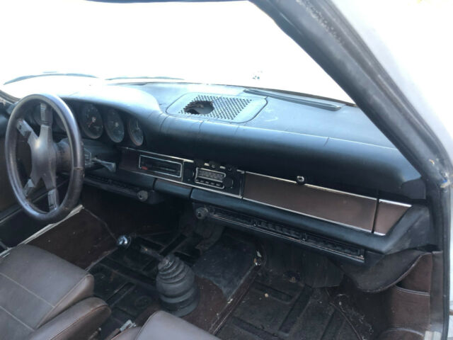 Porsche 911 1973 image number 9