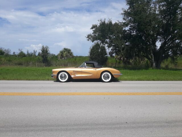 Chevrolet Corvette 1958 image number 1