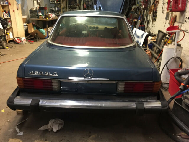 Mercedes-Benz 400-Series 1974 image number 24