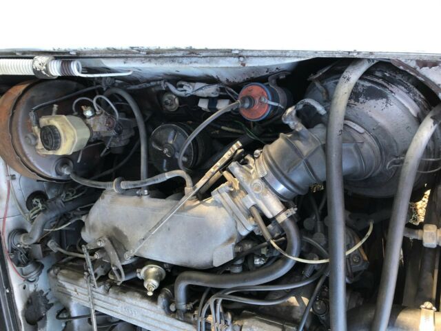 Mercedes-Benz 200-Series 1975 image number 14