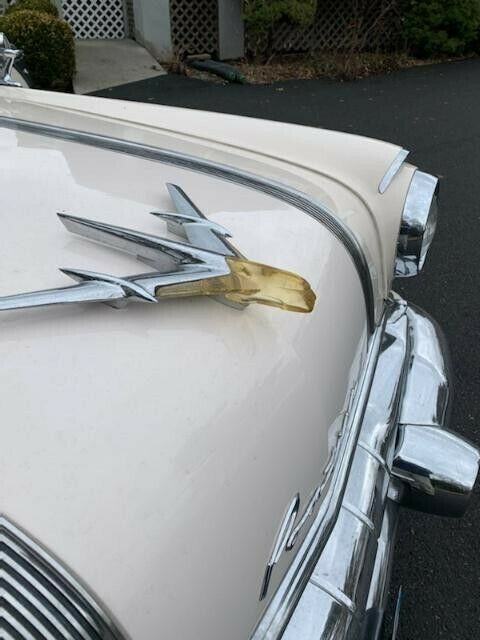 Pontiac Chieftain 1956 image number 4