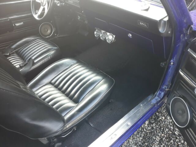 Chevrolet Nova 1971 image number 10