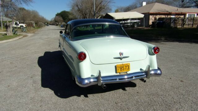 Ford Victoria 1953 image number 31