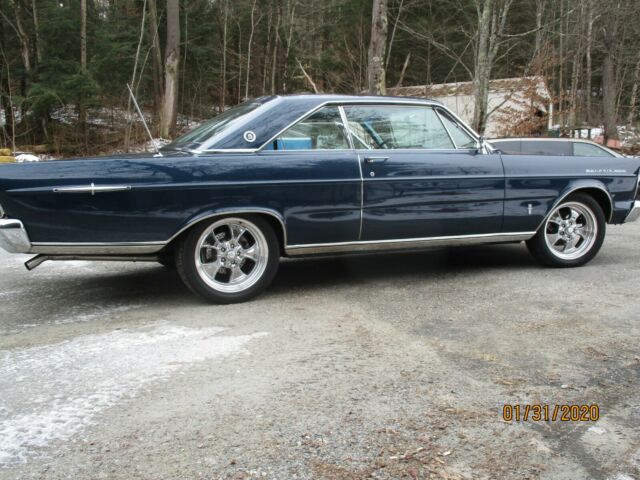 Ford Galaxie 1965 image number 0