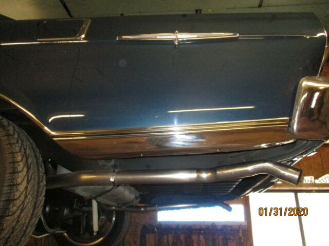 Ford Galaxie 1965 image number 3